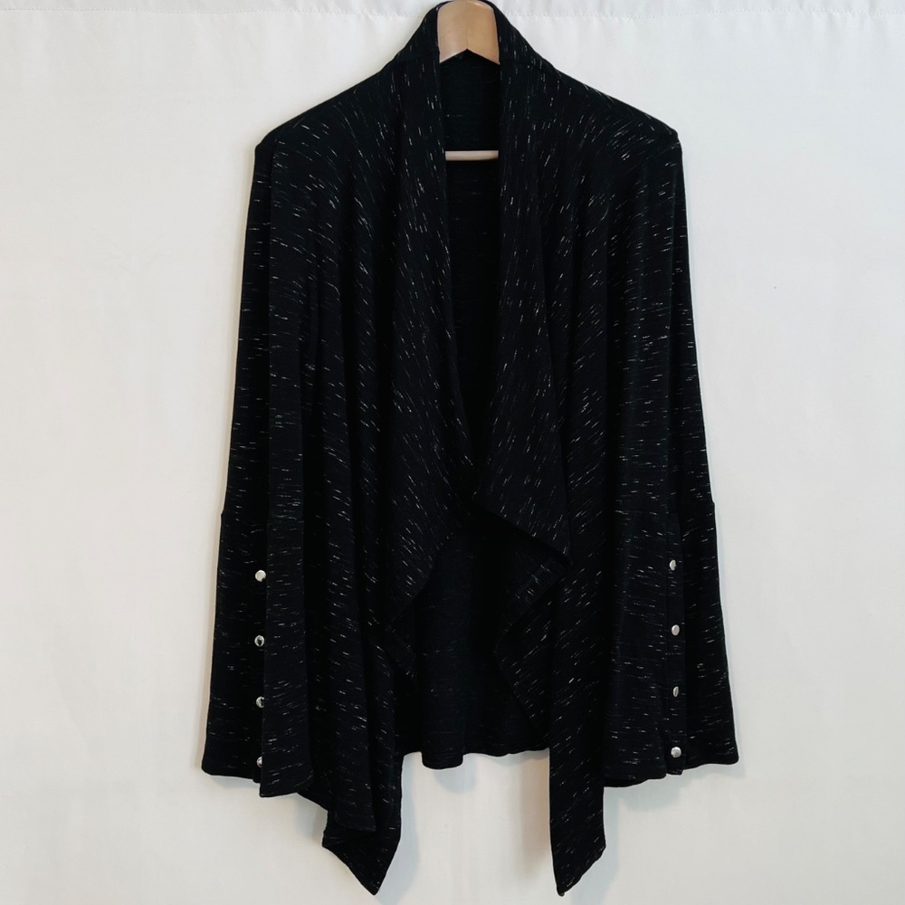 White House Black Market Open Fleecy Cardigan Flared Sleeve Black & White Size M